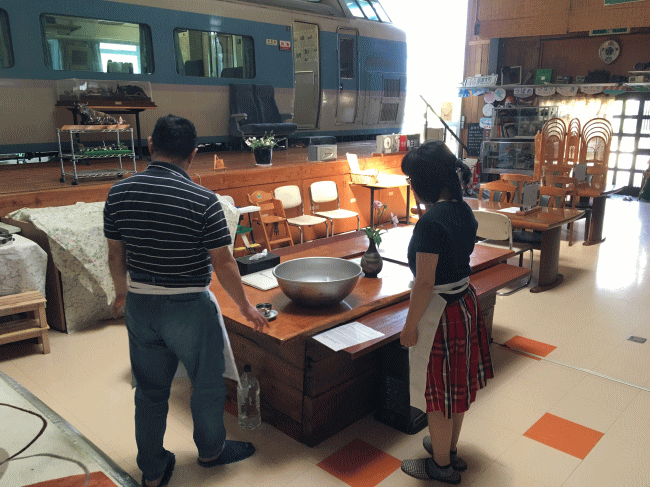 夢ハウスあずさ号の手打ちそば教室