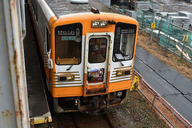 YR-2001「おもちゃ列車」による運行