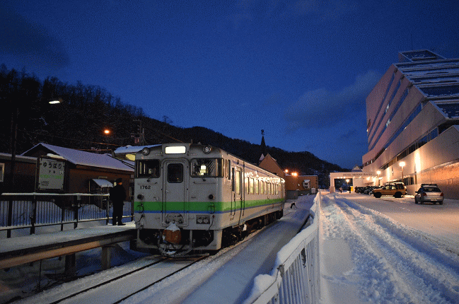 夕張駅とキハ40